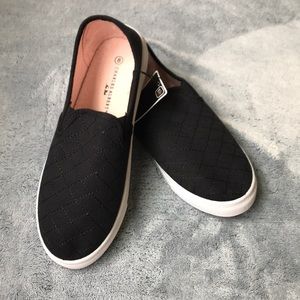 NEW Black  Quilted Slip On Shoes 🎀